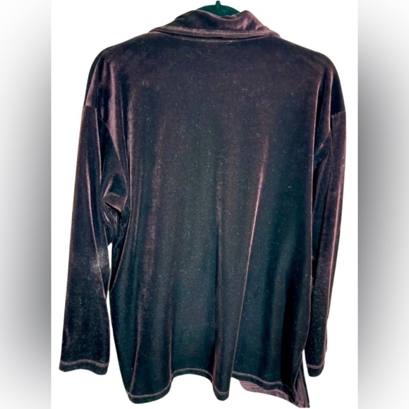 H. Willow Ridge Deep Burgundy Velvet Button Down - Picture 2 of 2